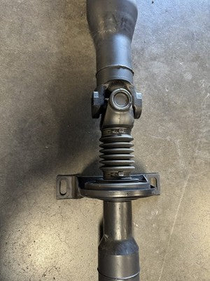 2019-2024 Mercedes-Benz Sprinter 2500 144WB 4WD 2-Piece Driveshaft OEM A9074101200 - eBay image 4