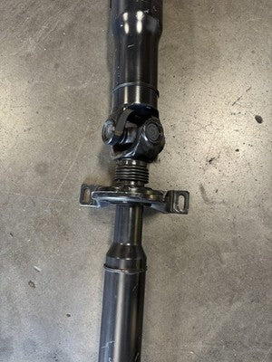 Mercedes-Benz Sprinter W907 W910 RWD 3-Piece Driveshaft OEM A9074106901 - eBay image 6