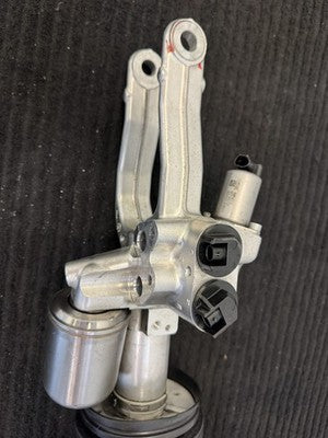 2022-2024 Rivian R1T Front Left Air Suspension Strut OEM C100002751-G - eBay image 4