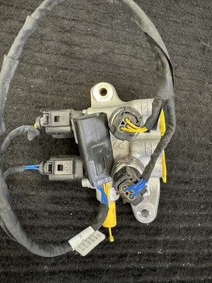 2022-2026 Rivian R1T R1S Rear Hydraulic Suspension Valve Block OEM PT00003133-G - eBay image 2