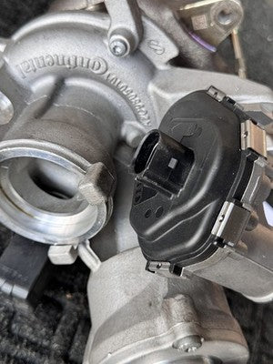 2020-2023 Volkswagen Tiguan Turbocharger Assembly OEM 06K145061B - eBay image 5