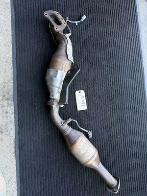 21-23 Toyota Tacoma 3.5L 4WD Rh Catalytic Converter 17140-0P420 17410-0P660 OEM - eBay image 1