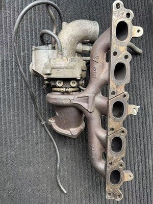 06-10 Volvo C70 Convertible Turbo Turbocharger W/ Exhaust Manifold OEM 30757112 - eBay image 5