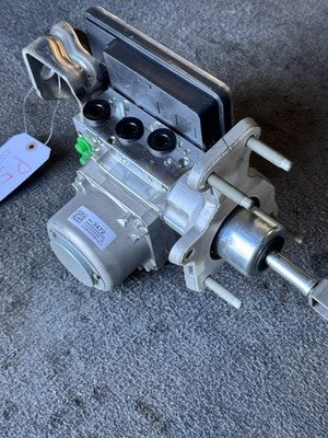 Gm ABS Brake Master Cylinder Booster Assembly OEM 85543472 - eBay image 10