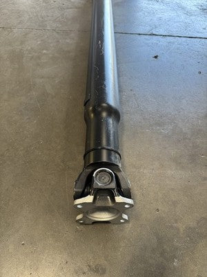 Mercedes-Benz Sprinter W907 W910 RWD 3-Piece Driveshaft OEM A9074106901 - eBay image 7
