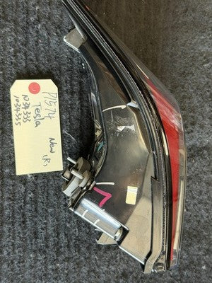 2016-2020 Tesla Model X Rear Right Tail Light Assembly OEM 1034333/1034335 - eBay image 5