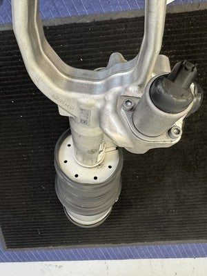 2022-2024 Rivian R1S Front Right Air Suspension Strut OEM C200055320-A - eBay image 7