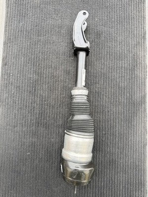 2013-19 Mercedes X166 GL450 GLS550 Front Right Air Suspension OEM 1663233100 - eBay image 1