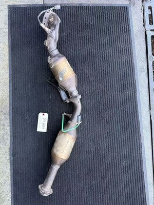 21-23 Toyota Tacoma 3.5L 4WD Rh Catalytic OEM 17140-0P420+17410-0P660 - eBay image 1