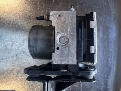 Audi A3 S3 8V ABS Pump Hydraulic Control Module OEM 8V0614517B - eBay image 3