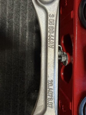 Mercedes-Benz G63 GLE63 GLS63 AMG Front Right Red Caliper A4634212200 OEM 20.A078.07 - eBay image 3
