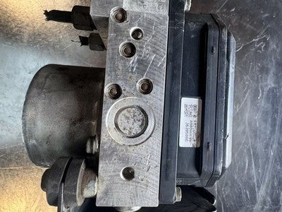 08-15 Nissan Rogue ABS Pump Anti-Lock Brake Module OEM TD8405 47660-JM10 47660JM110 - eBay image 4