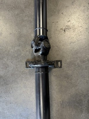 Mercedes-Benz Sprinter W907 W910 RWD 3-Piece Driveshaft OEM A9074106901 - eBay image 4