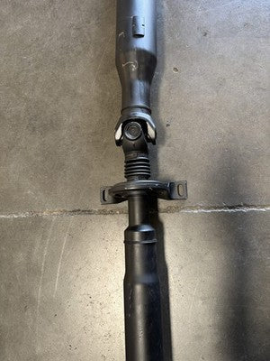 10-18 Mercedes-Benz Sprinter 2500 3500 144WB 3.0L RWD Rear Driveshaft OEM A9064109606 - eBay image 4
