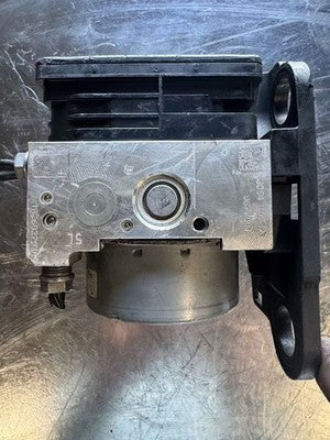 Volkswagen Audi ABS Pump Hydraulic Control Module OEM 5Q0614517DG 5Q0907379L - eBay image 5