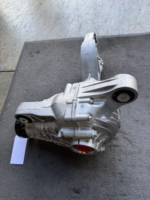 2006-2011 Mercedes-Benz R350 R500 W251 Front Differential OEM A1643302602 - eBay image 1