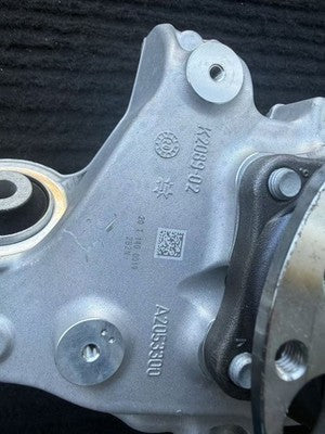 Mercedes-Benz AMG Rear Left Wheel Hub Knuckle Assembly A2053300 OEM - eBay image 4