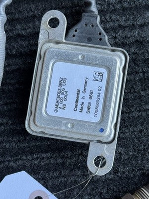 Mercedes-Benz BlueTEC NOx Sensor OEM A0009055106 Continental 5WK966841 9055100 - eBay image 4