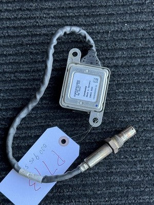 Mercedes-Benz BlueTEC NOx Sensor OEM A0009055106 Continental 5WK966841 9055100 - eBay image 5