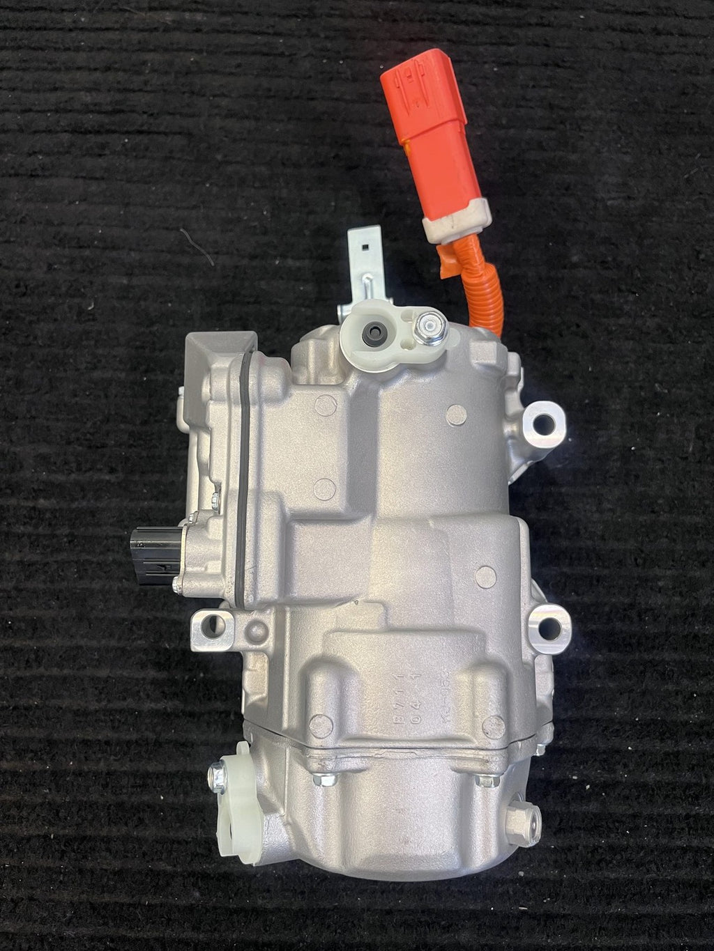 2011-2017 Lexus CT200h 2012-2017 Toyota Prius V Ac Compressor Reman 88370-76010 - eBay image 1