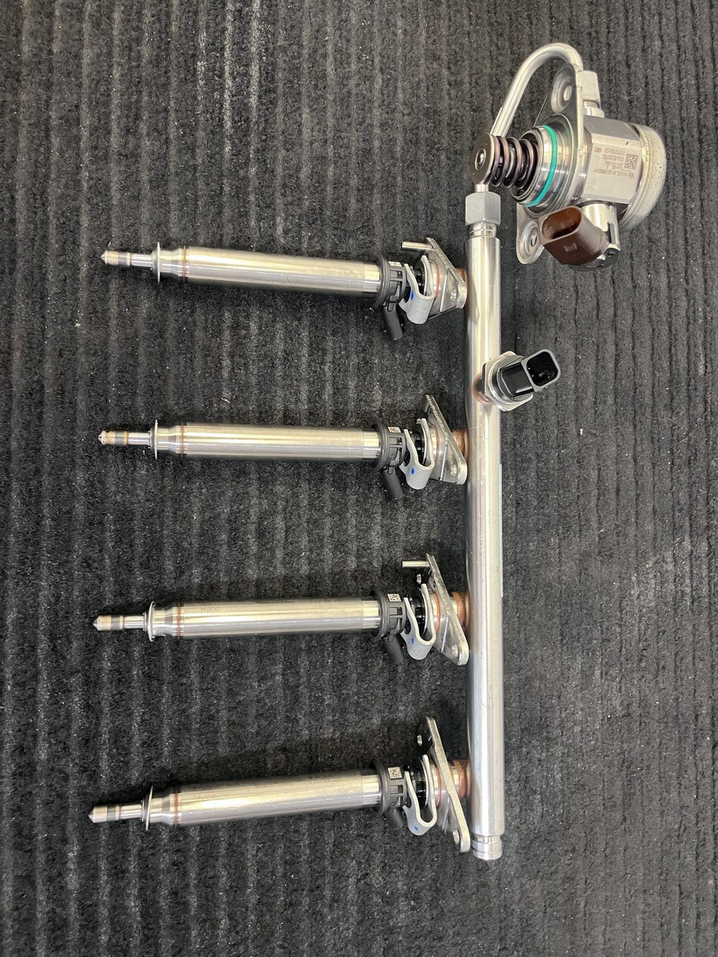 2019-2023 Mercedes-Benz M260 Fuel Rail Injectors High Pressure Pump OEM A2600701000 - eBay image 17