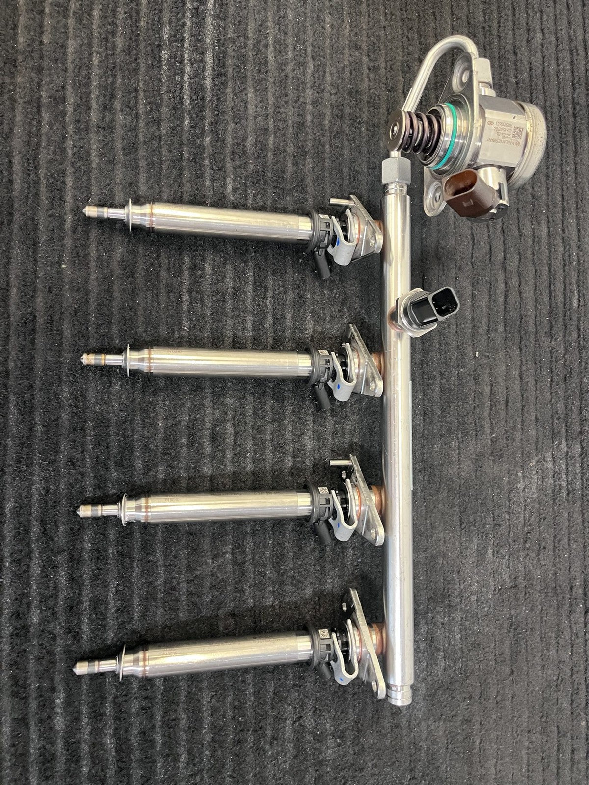 2019-2023 Mercedes-Benz M260 Fuel Rail Injectors High Pressure Pump OEM A2600701000 - eBay image 17