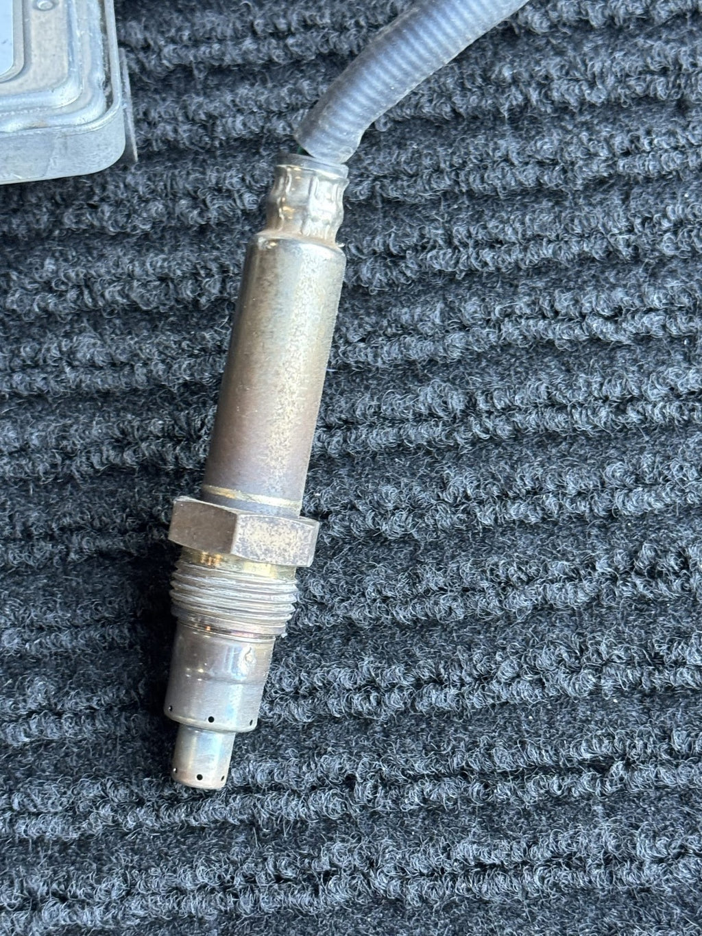 Mercedes-Benz BlueTEC Rear NOx Sensor OEM A0009057100 Continental 5WK96683A - eBay image 4