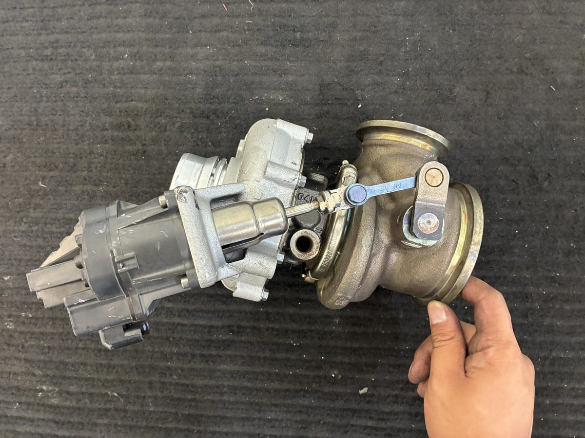 2018-2025 BMW M5 M8 X5M X6M 4.4L Rh Turbocharger OEM 11657852372 - eBay image 8