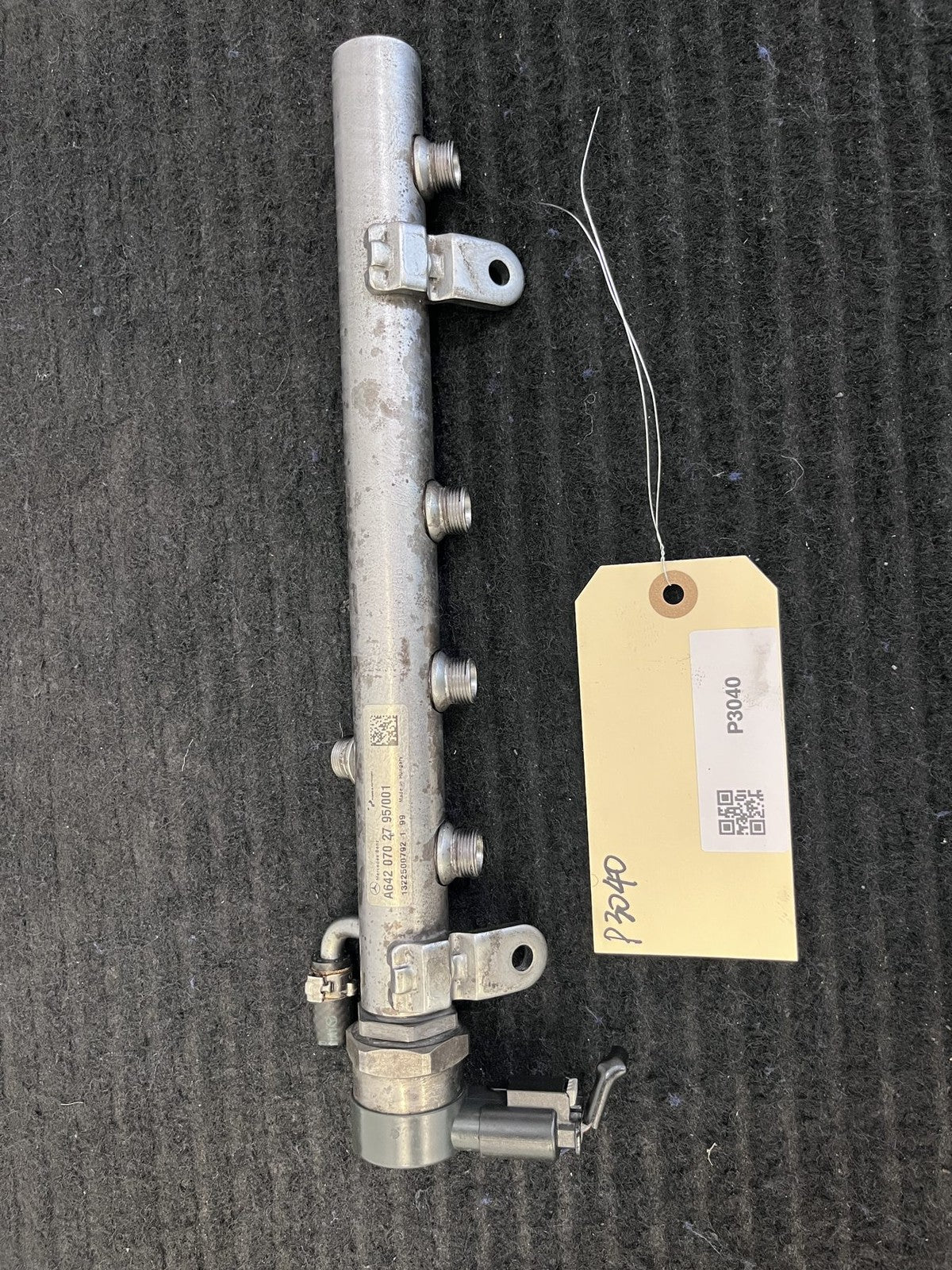 2010-2022 Mercedes-Benz Sprinter OM642 Left Fuel Rail OEM A6420702795 - eBay image 1