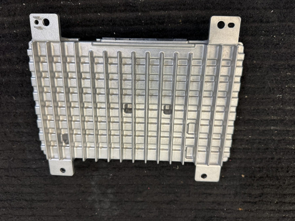 2025-2026 Rivian R1T R1S 16CH Radio Audio Amplifier OEM PT00579002-C - eBay image 4