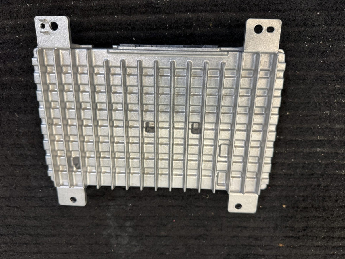 2025-2026 Rivian R1T R1S 16CH Radio Audio Amplifier OEM PT00579002-C - eBay image 4