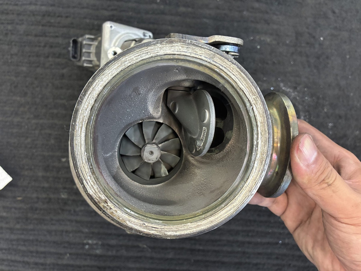 2018-2025 BMW M5 M8 X5M X6M 4.4L Rh Turbocharger OEM 11657852372 - eBay image 5