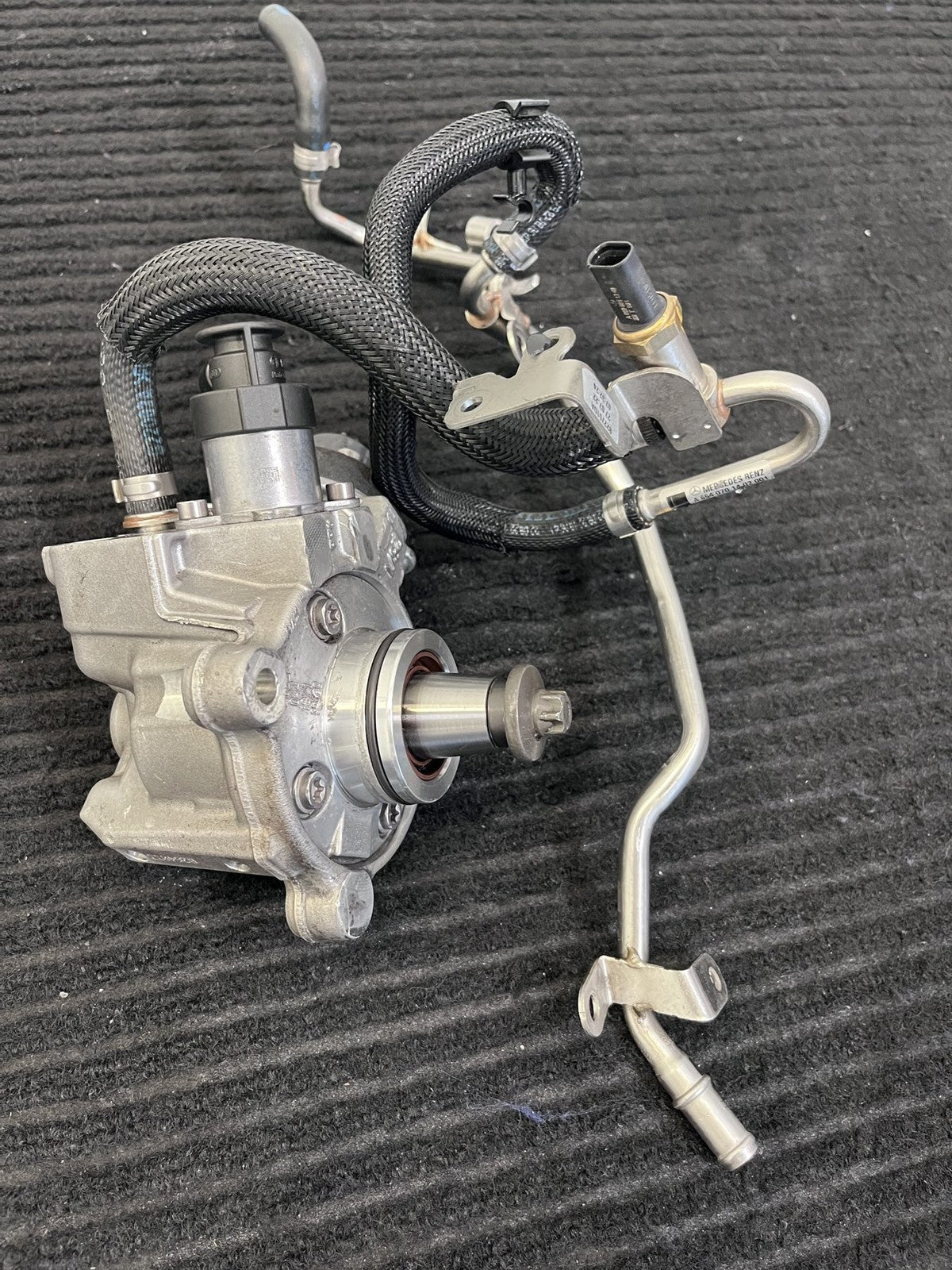 2023-2025 Mercedes-Benz Sprinter 2.0L Diesel Hp Fuel Pump w Lines OEM A6540704401 - eBay image 8