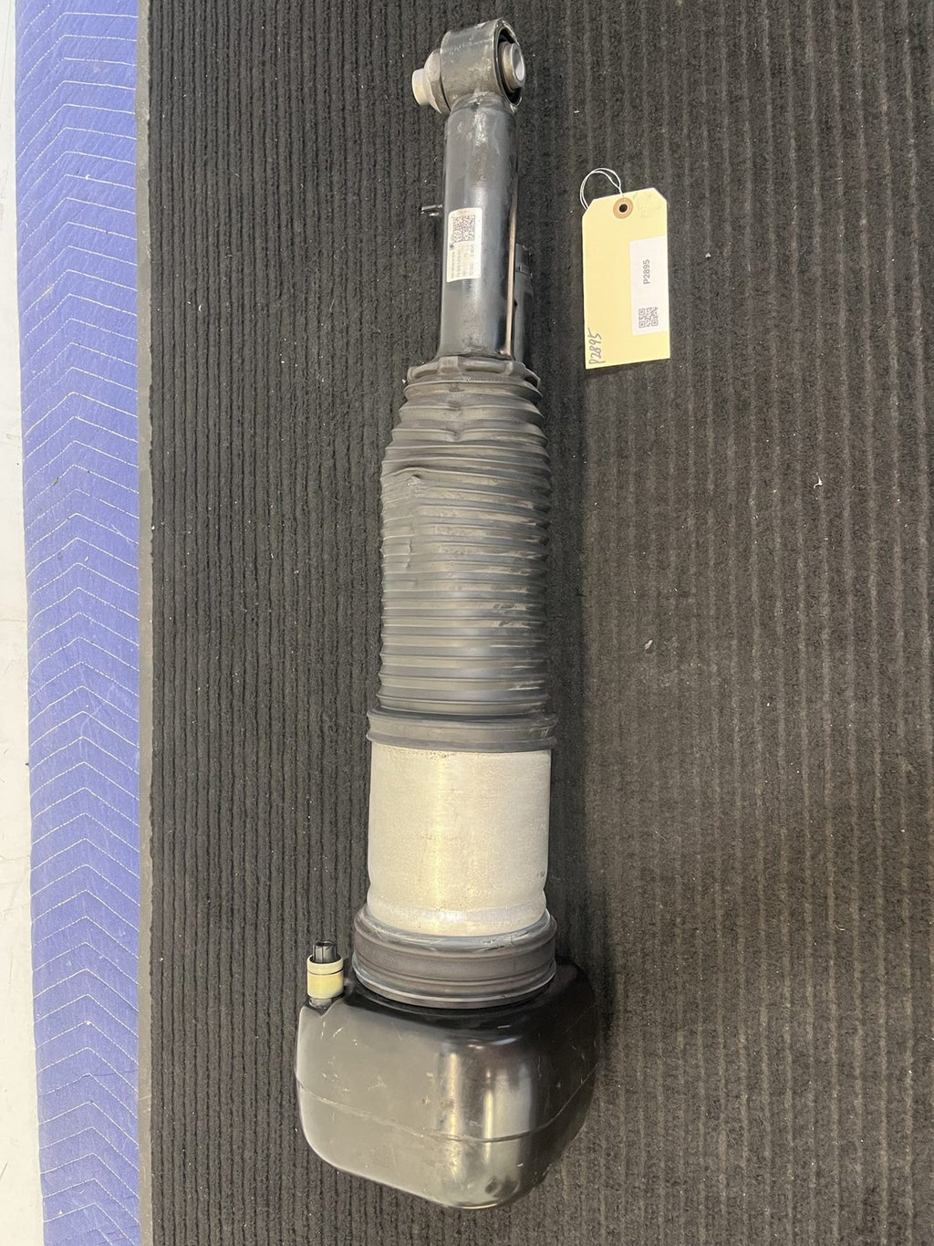 2018-2020 Rolls-Royce Phantom RR11 RR12 Rear Left Air Strut OEM 37106887563 - eBay image 1