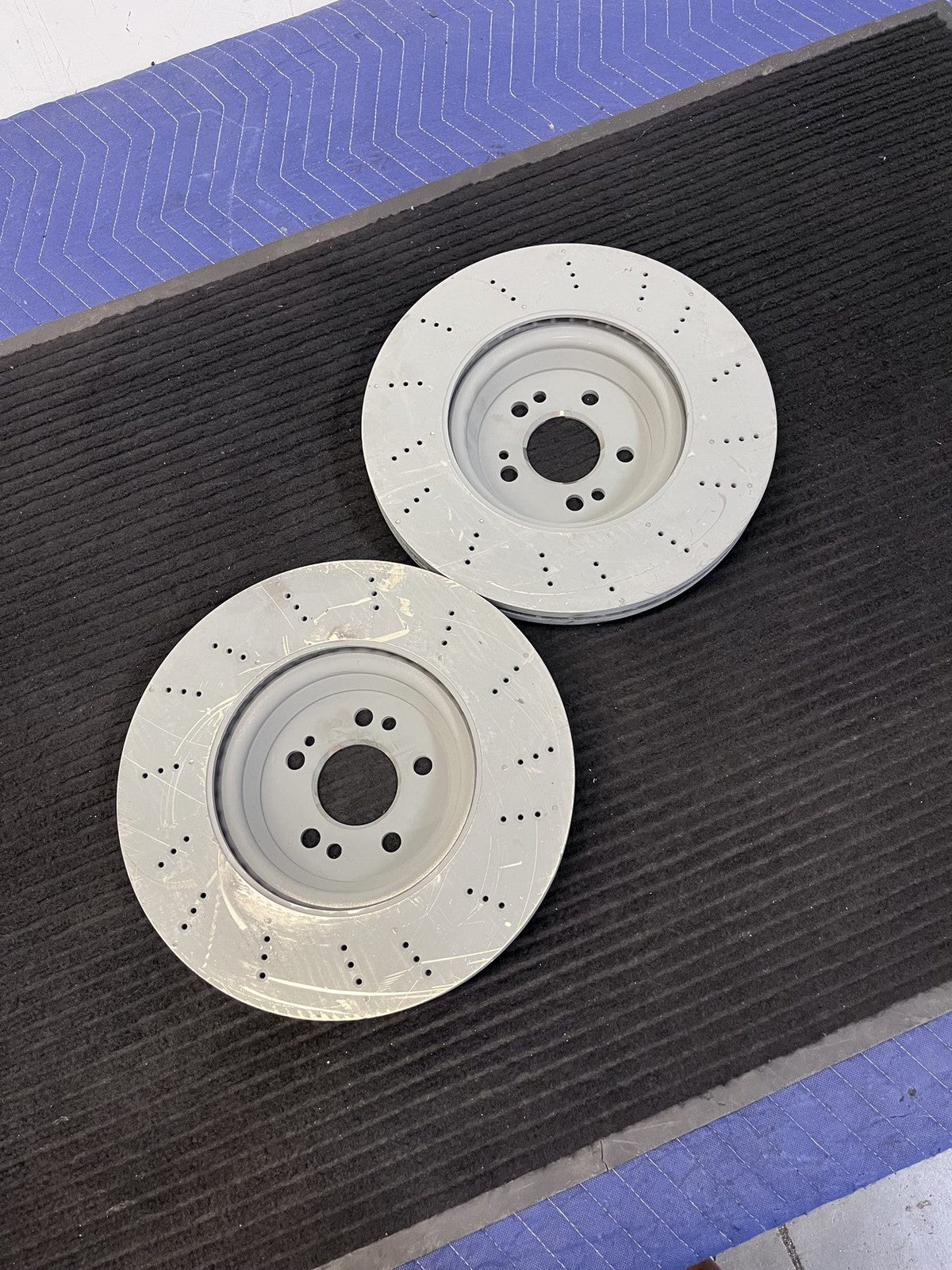 2020-2023 Mercedes-Benz GLE350 Front Drilled Brake Rotors Pair OEM A1674210801 - eBay image 2