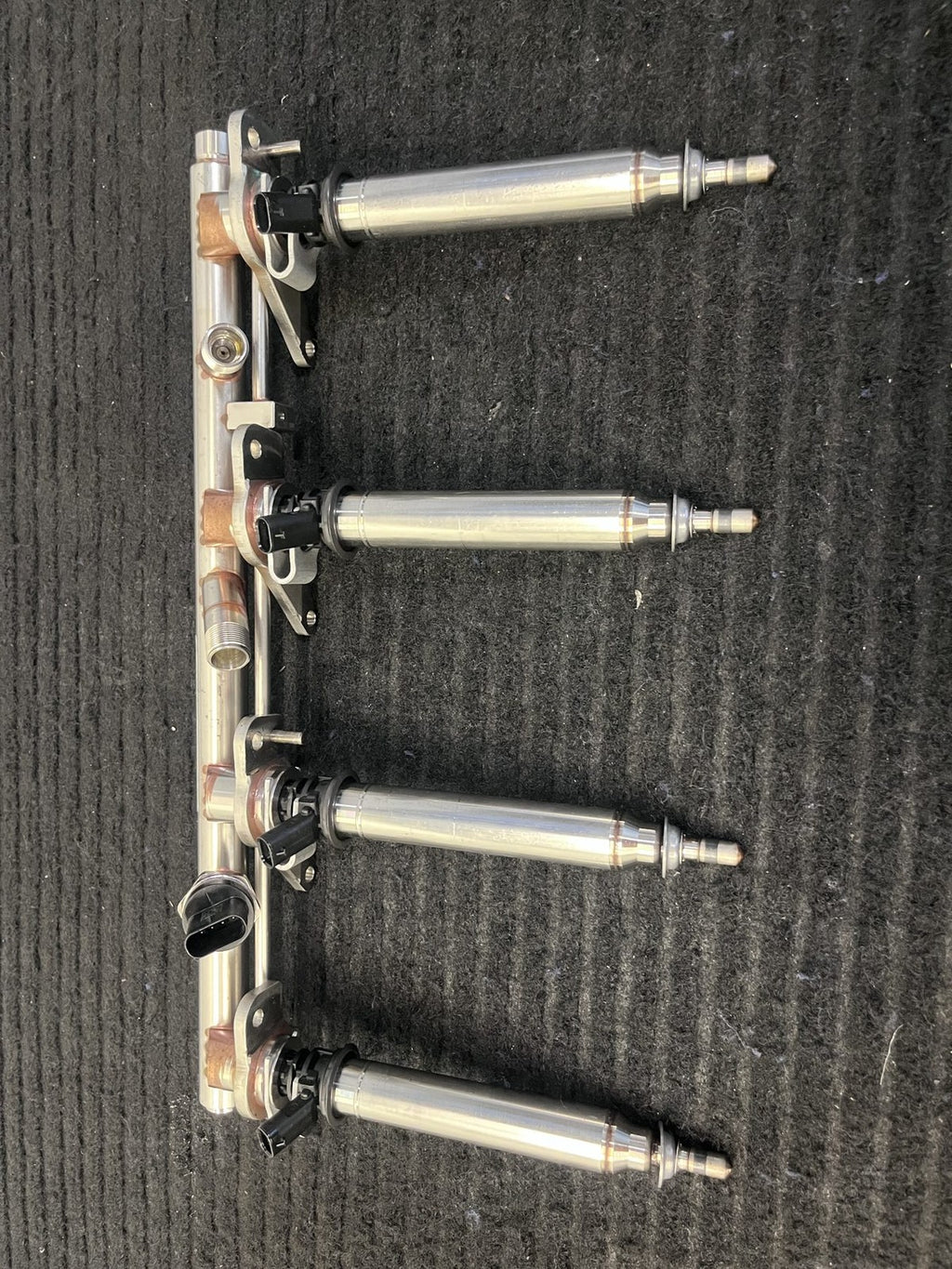 2012-2019 Mercedes-Benz S550 CLS550 GLS550 Rh Fuel Rail 4 Injectors OEM A2780703495 - eBay image 3