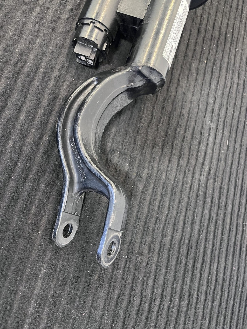 2024-2026 Mercedes-Benz E-Class W214 4MATIC Front Lh Airmatic Strut OEM A2143203303 - eBay image 3