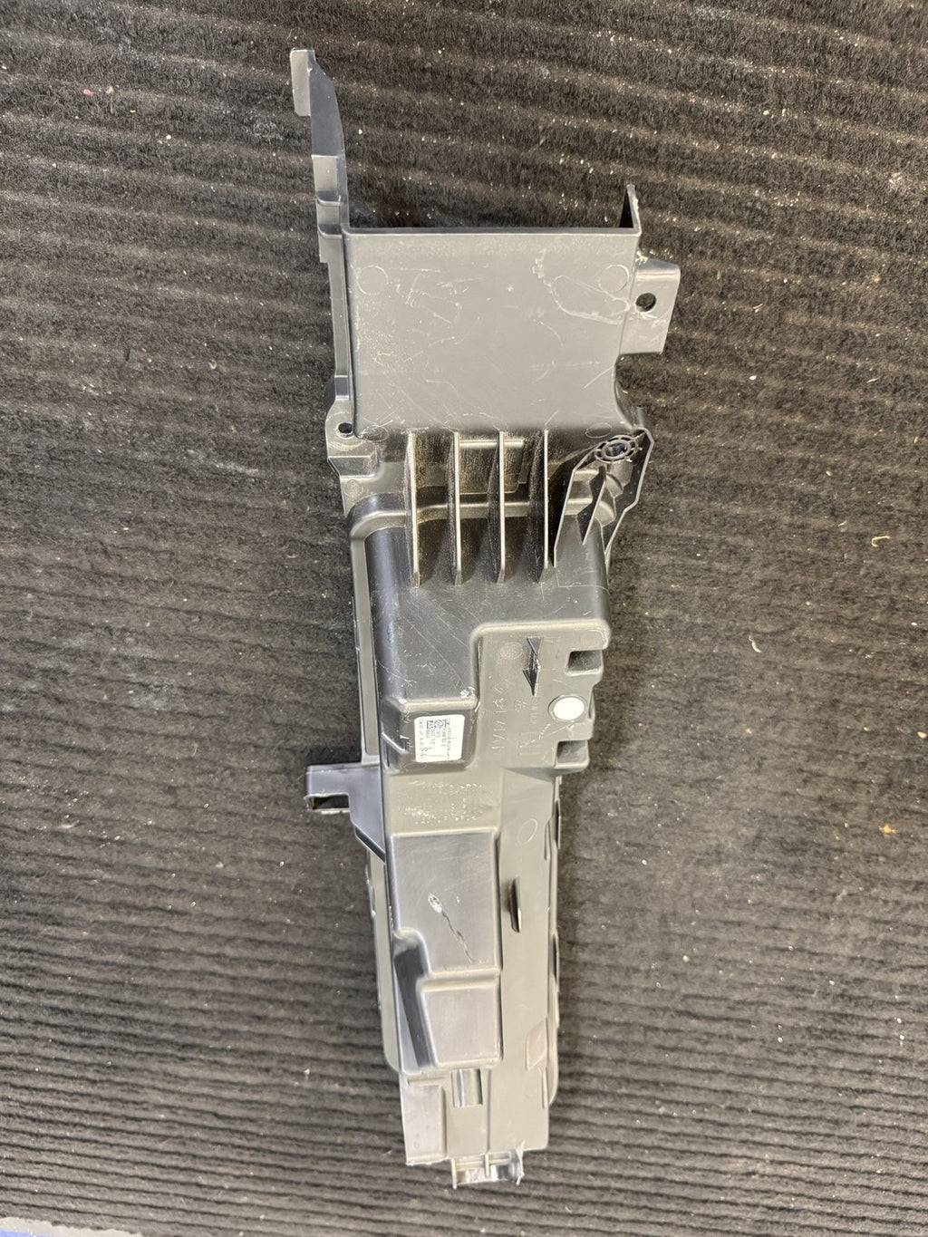 2025-2026 Rivian R1T R1S Front Right Turn Signal Lamp OEM PT00882633-D - eBay image 10
