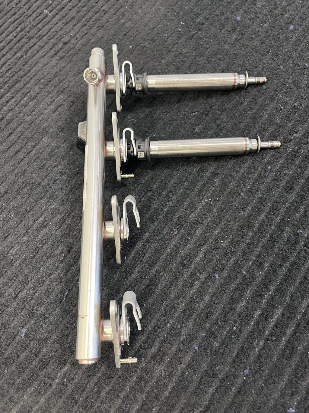 2019-2023 Mercedes-Benz C300 GLC300 E350 Fuel Rail 2 Injectors OEM A2640702000 - eBay image 3