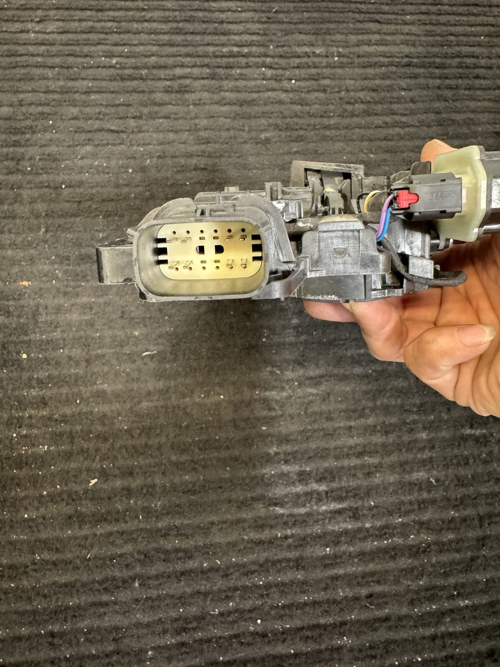 2022-2024 Rivian R1T R1S Rear Left Exterior Door Handle OEM C100003273-H-005 - eBay image 6