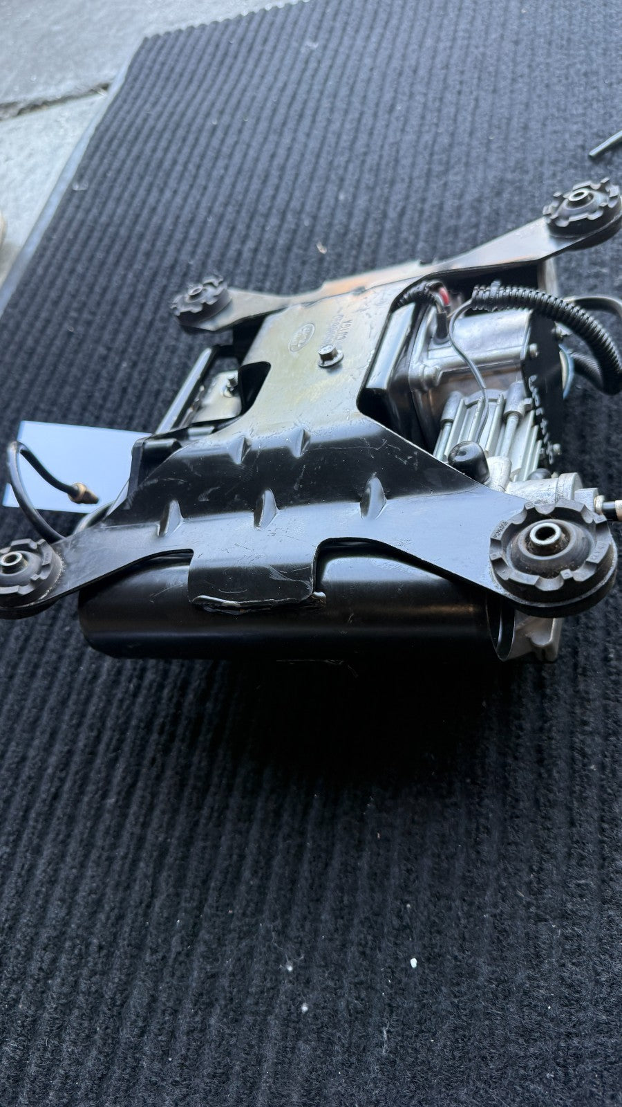 2010-2013 Range Rover L322 4.4 TDV8 Air Suspension Compressor OEM 6H423B484HF - eBay image 4