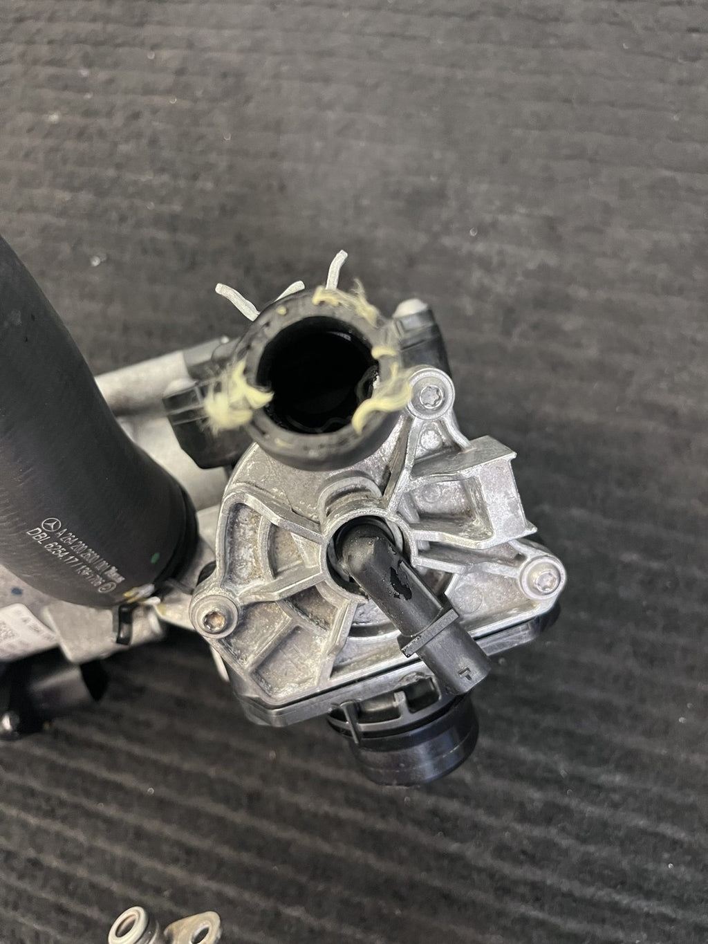2019-2023 Mercedes-Benz C300 E350 GLC300 Water Pump Thermostat OEM A2642000100 - eBay image 12