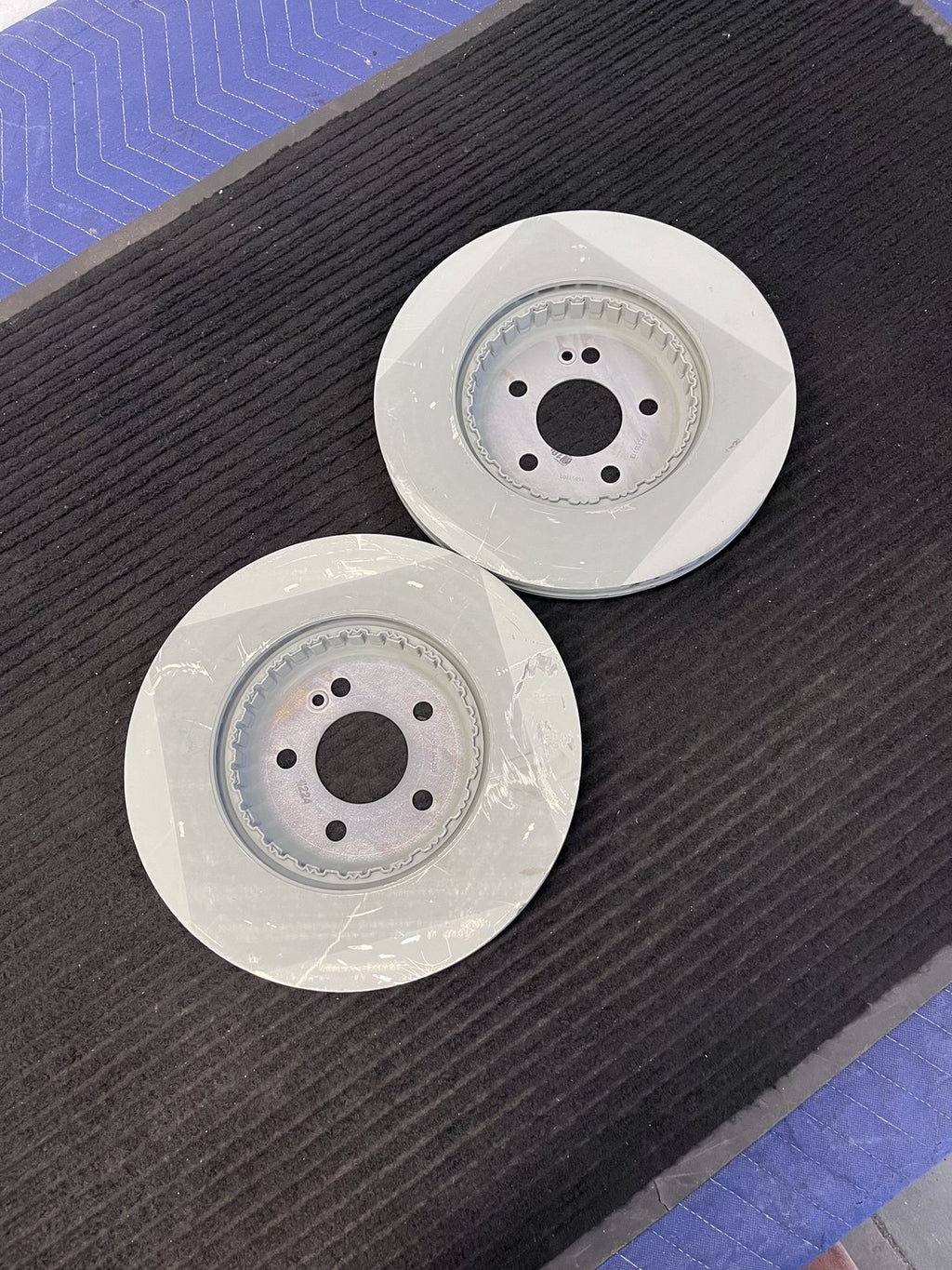 2023-2026 Mercedes-Benz C43 CLE450 E350 E450 GLC300 Rear Rotors Pair OEM A2234233300 - eBay image 3