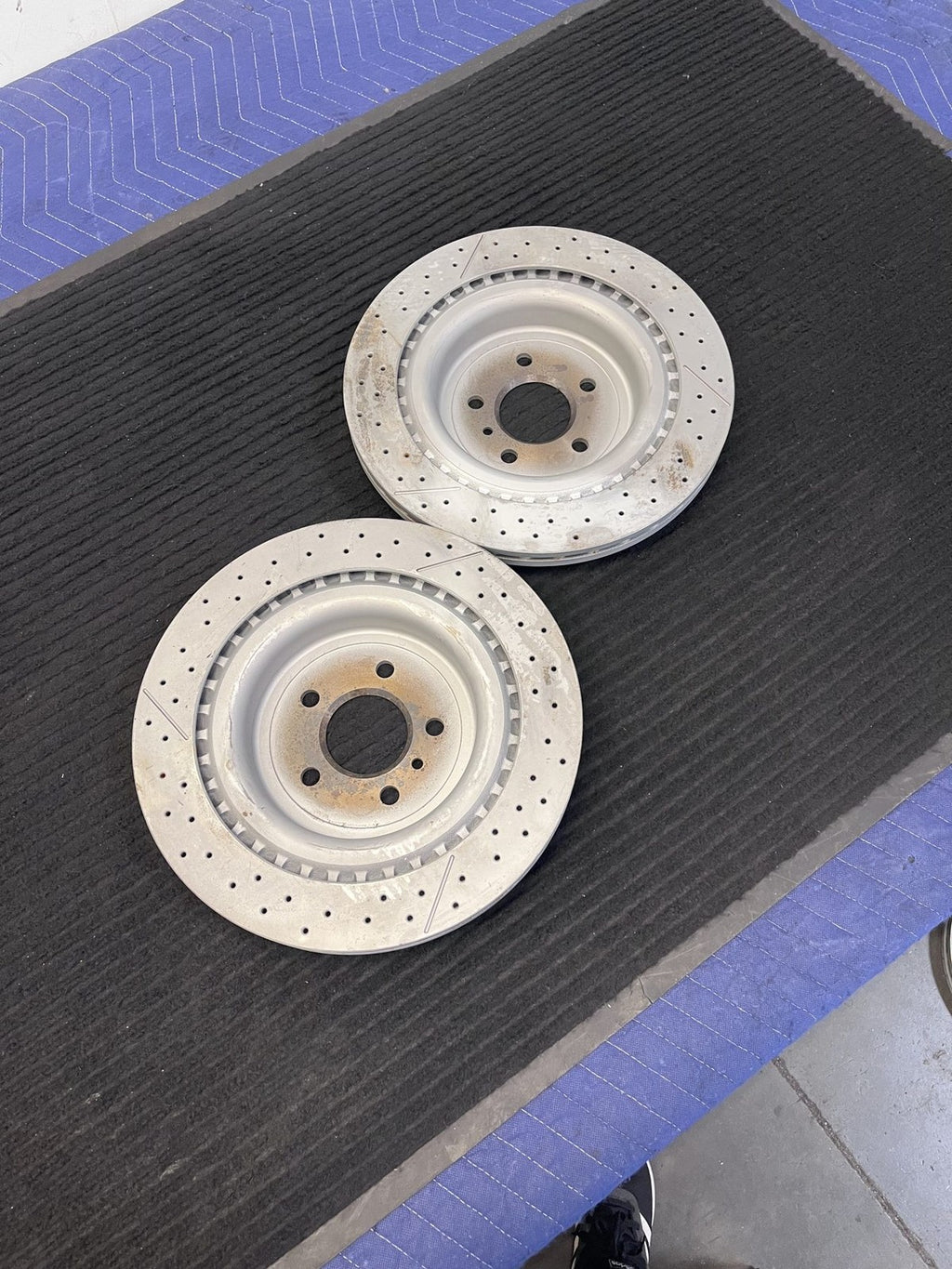2012-2019 Mercedes-Benz ML63 GL63 GLE63 GLS63 AMG Rear Rotors Pair OEM A1664230512 - eBay image 2