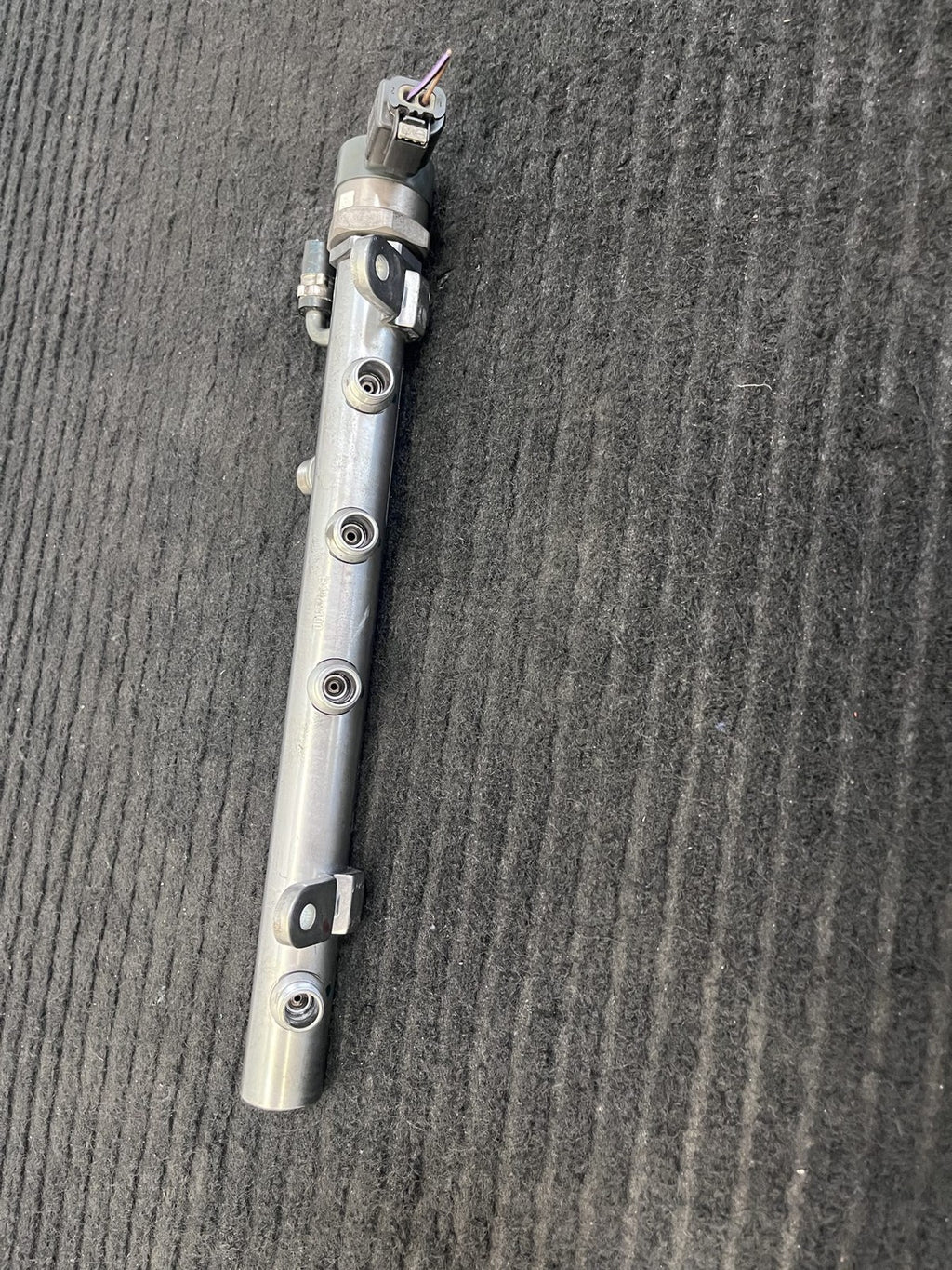 2010-2022 Mercedes-Benz Sprinter OM642 Left Fuel Rail OEM A6420702795 - eBay image 5