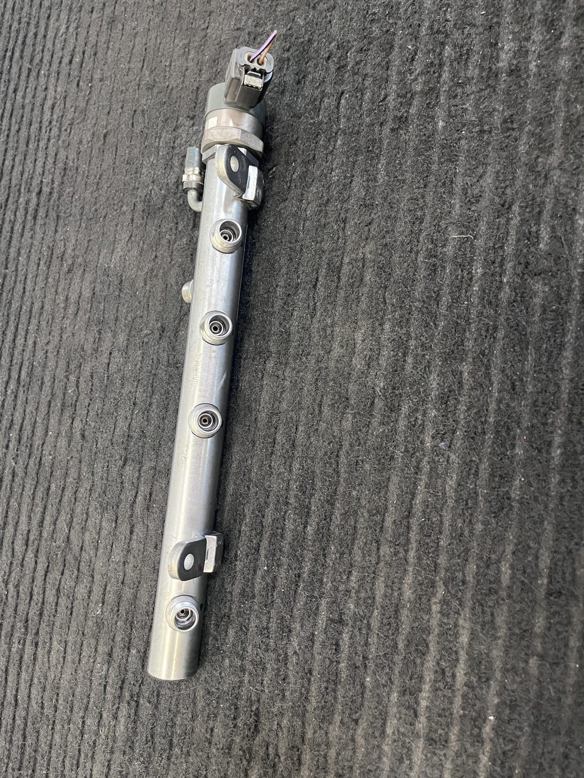 2010-2022 Mercedes-Benz Sprinter OM642 Left Fuel Rail OEM A6420702795 - eBay image 5
