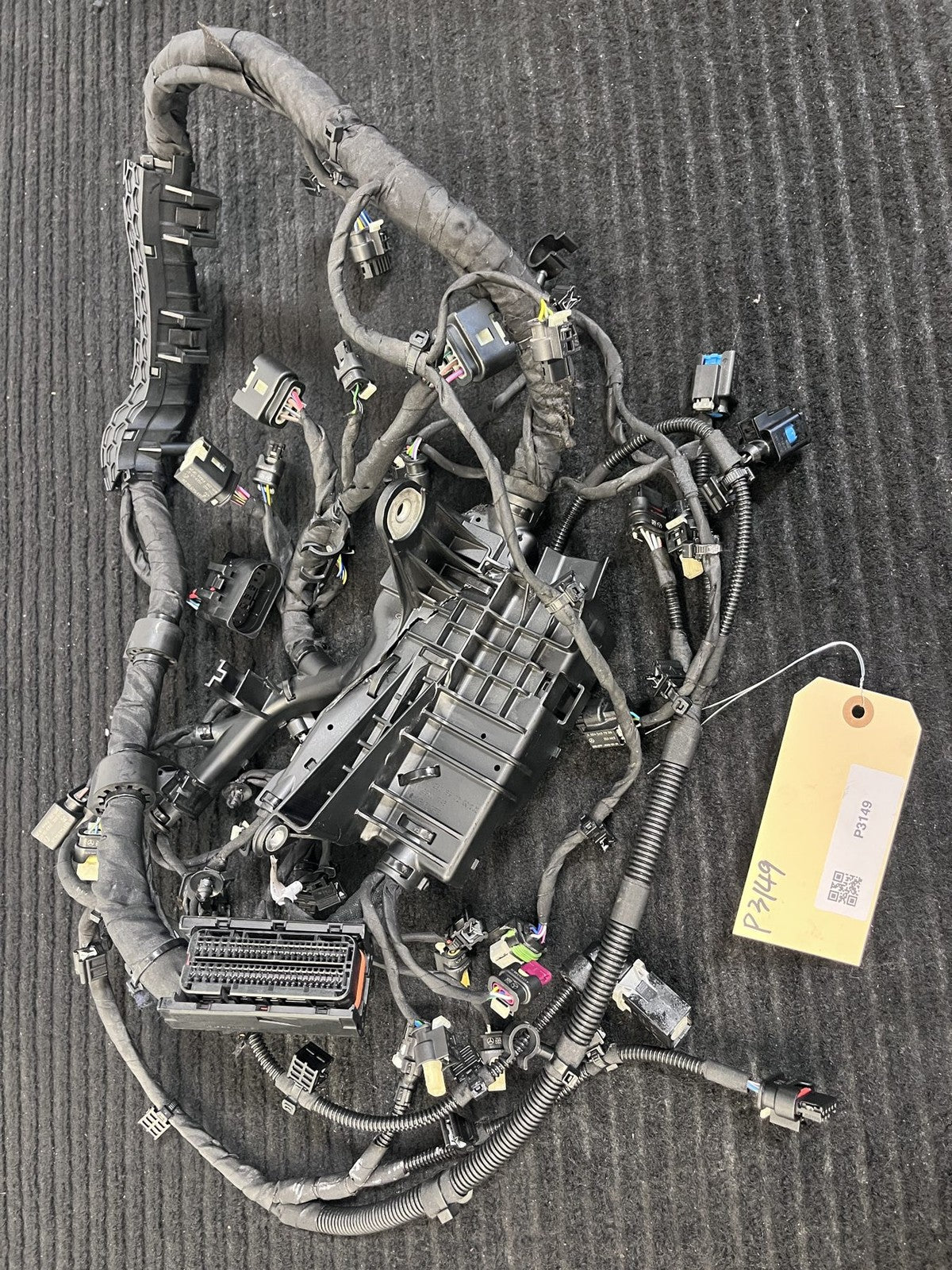 Mercedes-Benz M260 2.0L Engine Wiring Harness Loom Fuse Distribution Box OEM Used - eBay image 1
