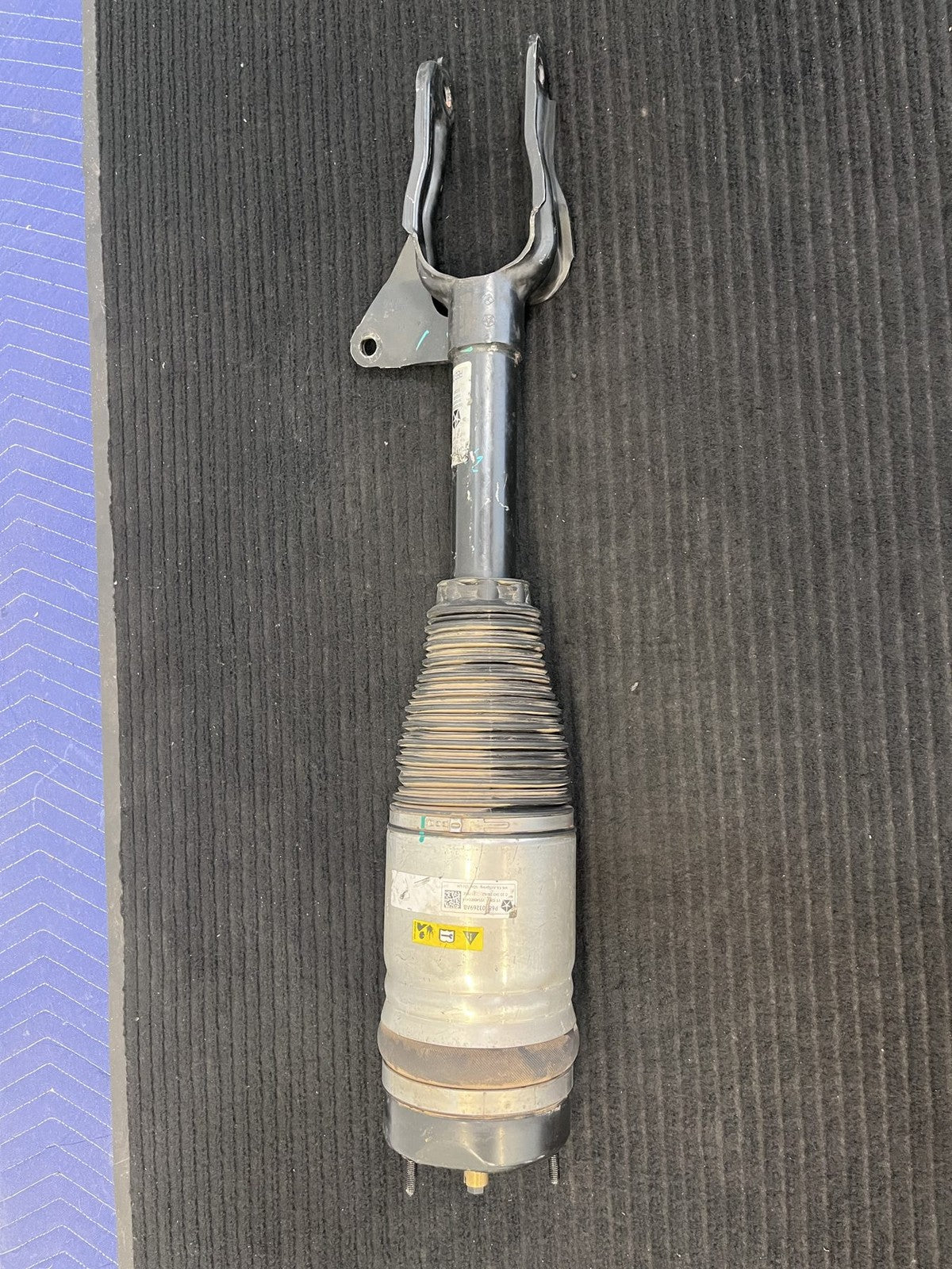 2016-2022 Jeep Grand Cherokee Front Left Quadra Lift Air Strut OEM 68303281AB - eBay image 4