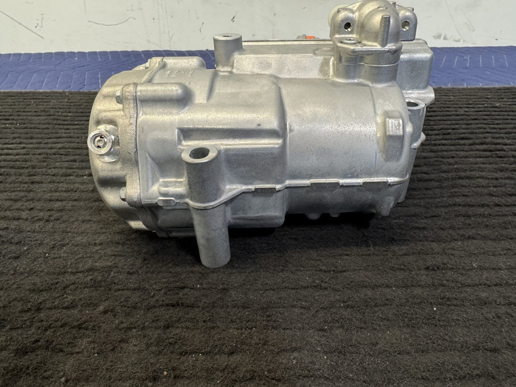 2017-19 Smart Eq Fortwo 2020-24 Renault Twingo Ev Ac Compressor OEM 926000134R - eBay image 1