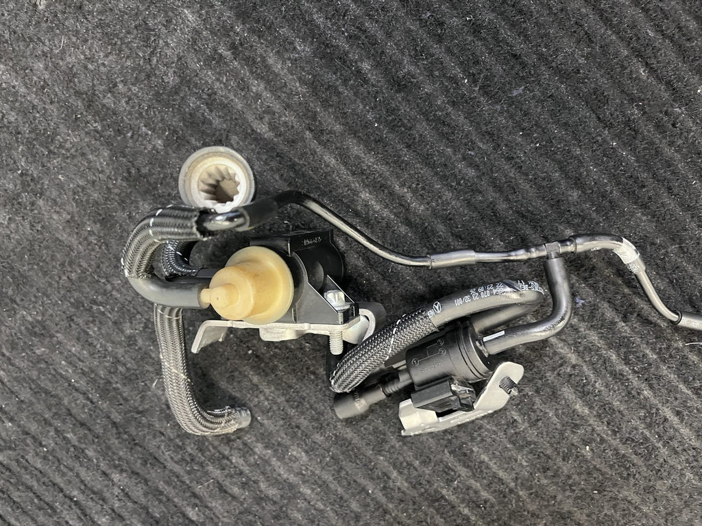 Mercedes-Benz Turbo Vacuum Solenoid Valves Lines OEM A0001532000 A0005003201 - eBay image 7